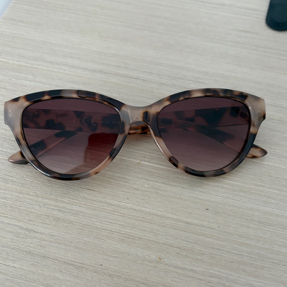 J Crew Cat Eye Tortoise Shell Sunglasses